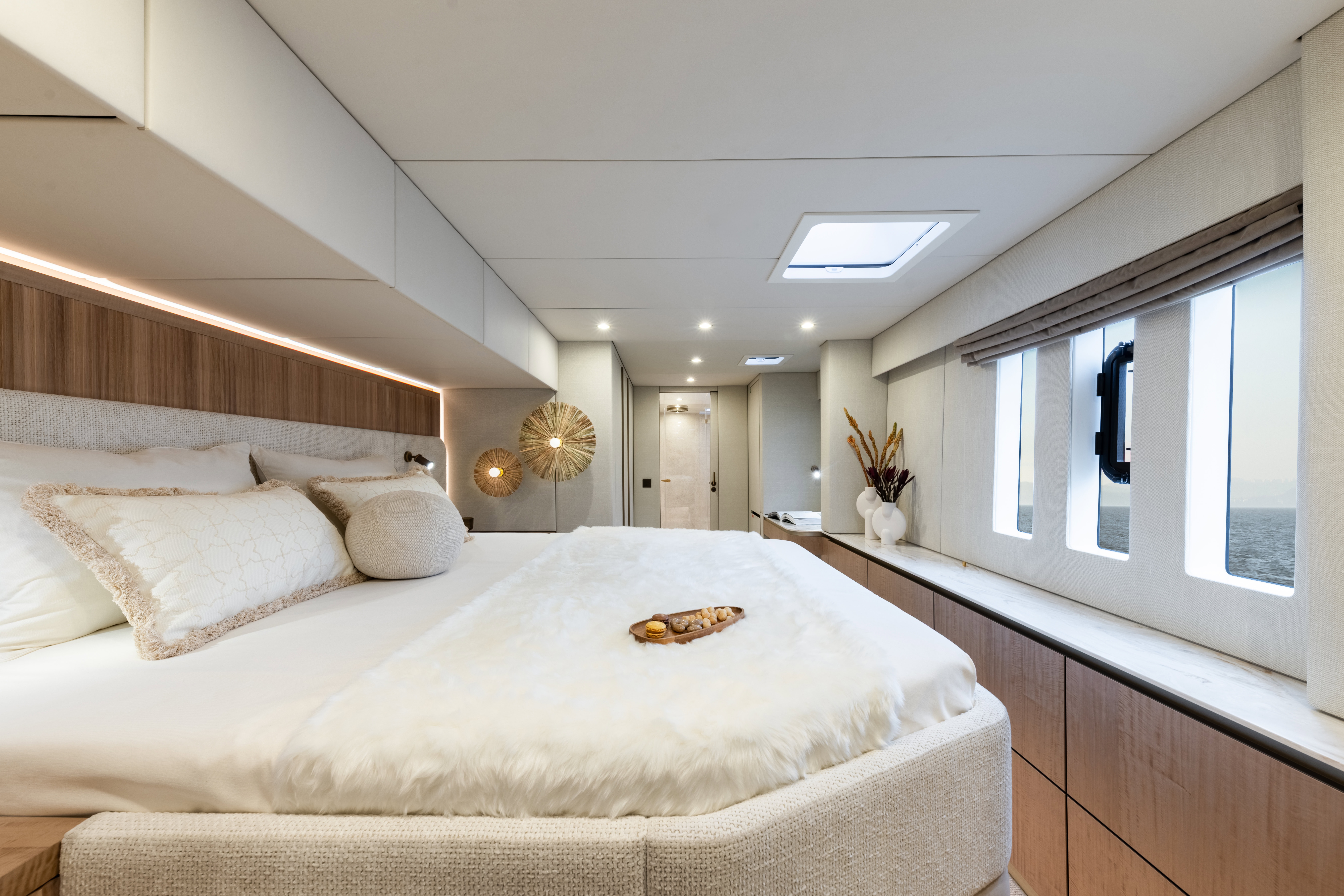 Interior view of the Sunreef 60 SPICE OF LIFE yacht cabin.